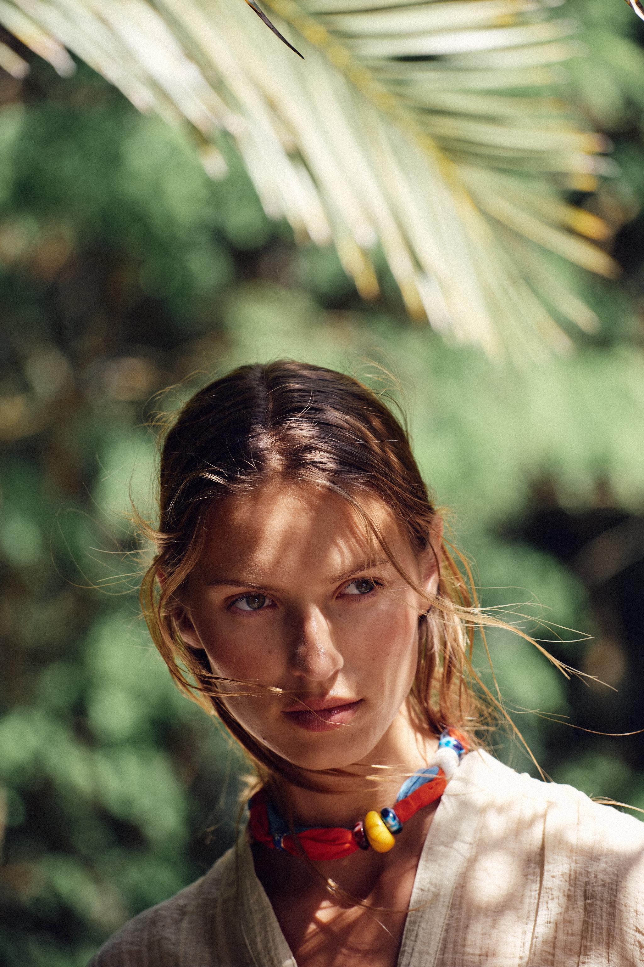 CHEMISE SEMI-TRANSPARENTE À EFFET PLISSÉ